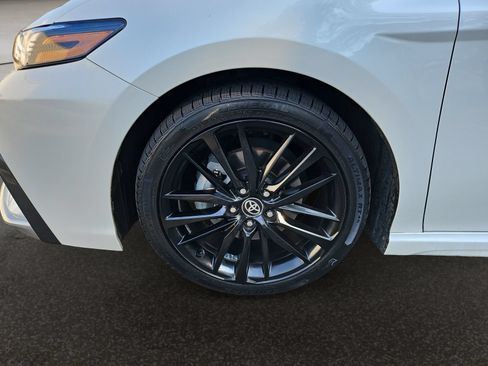Used 2021 Toyota Camry XSE FWD image 34