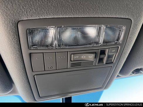 Used 2015 Toyota Venza Limited image 20