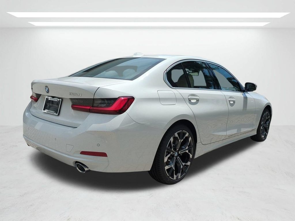New 2026 BMW 330i xDrive Sedan w/ Convenience Package AWD/4WD image 4