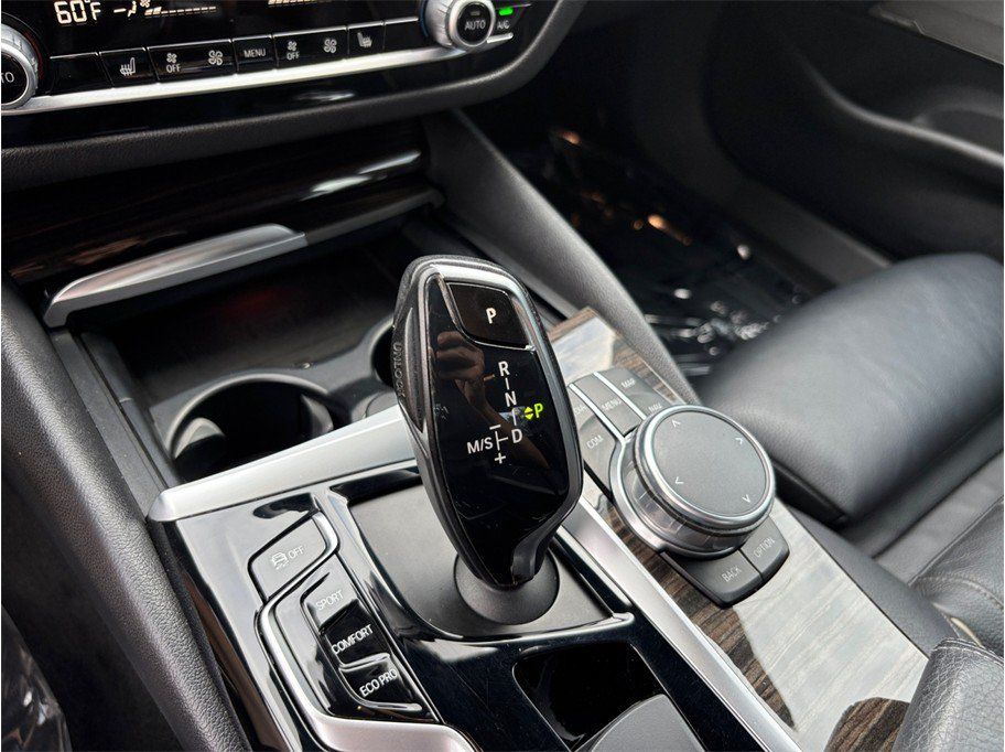 Used 2018 BMW 540i RWD image 38
