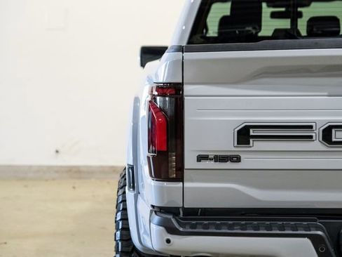 Used 2026 Ford F150 Raptor AWD/4WD image 38