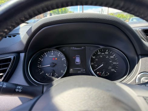 Used 2018 Nissan Rogue Sport SL FWD image 7
