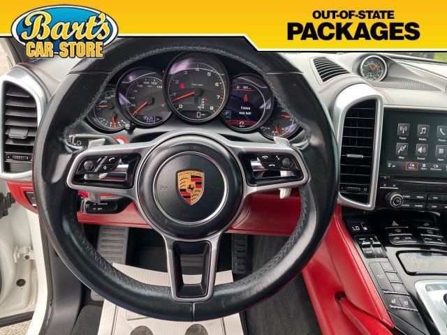 Used 2017 Porsche Cayenne Platinum Edition AWD/4WD image 30