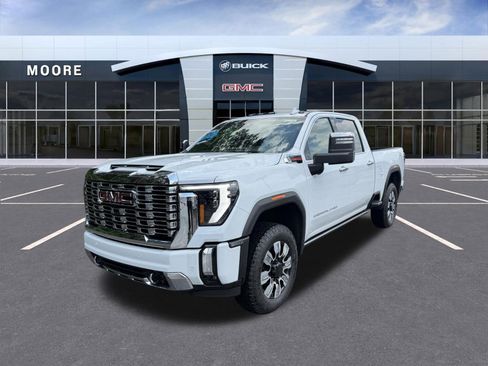 New 2026 GMC Sierra 2500 Denali w/ Denali Reserve Package AWD/4WD image 9