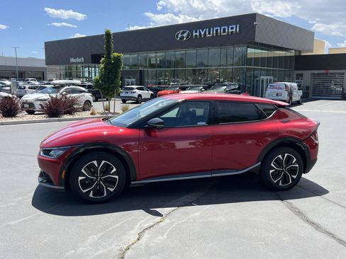 Used 2023 Kia EV6 Wind w/ Wind Technology Package AWD/4WD image 1
