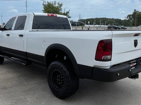 Used 2018 RAM 2500 Tradesman w/ Chrome Appearance Group AWD/4WD image 4