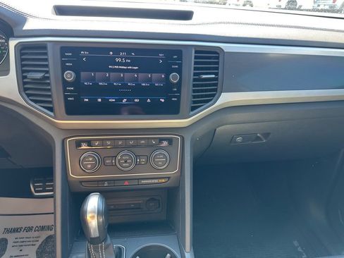 Used 2021 Volkswagen Atlas SE w/ Panoramic Sunroof Package image 24