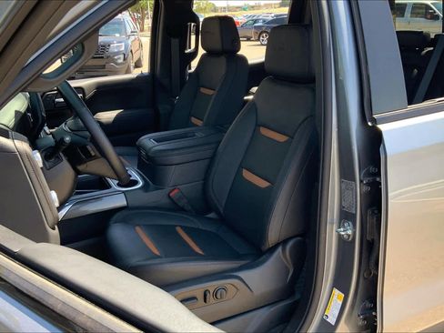 Used 2019 GMC Sierra 1500 AT4 w/ AT4 Premium Package AWD/4WD image 8