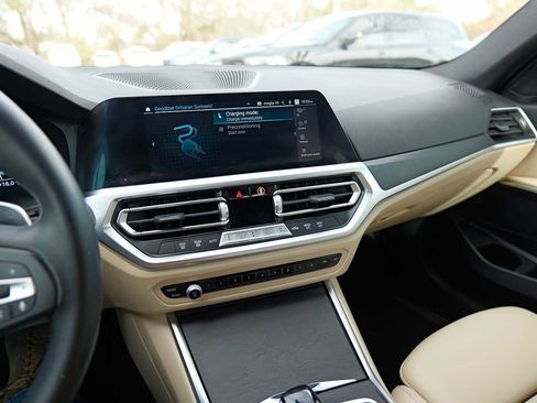 Used 2022 BMW 330e 330e w/ Driving Assistance Package image 16