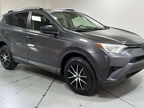 Used 2017 Toyota RAV4 LE image 3