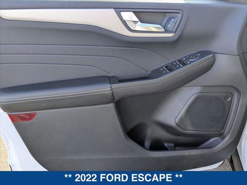 Certified 2022 Ford Escape SEL image 10