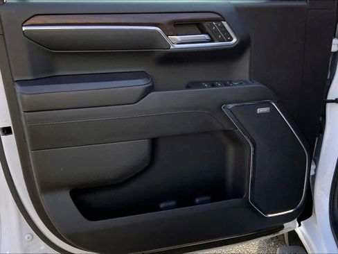 Used 2024 GMC Sierra 1500 SLT image 21