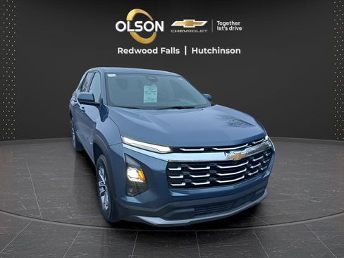 Used 2025 Chevrolet Equinox LT w/ Safety and Technology Package image 7