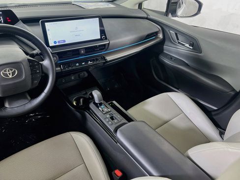 Used 2023 Toyota Prius XLE image 22