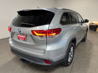 Used 2019 Toyota Highlander XLE