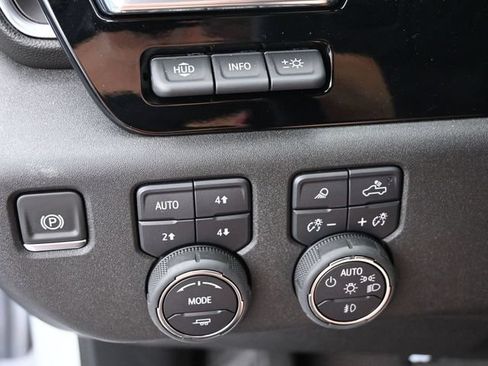 New 2025 Chevrolet Silverado 2500 High Country w/ High Country Premium Package AWD/4WD image 27