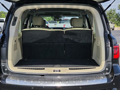 Used 2018 INFINITI QX80 2WD w/ Driver Assistance Package image 10
