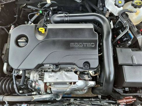 Used 2025 Chevrolet Malibu LT FWD image 23