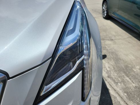 Certified 2022 Cadillac XT5 Sportv w/ Platinum Package AWD/4WD image 8