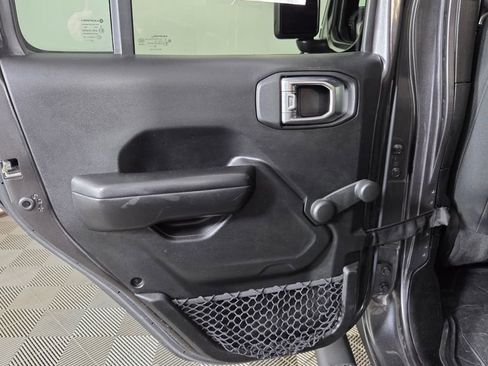 Used 2021 Jeep Gladiator Sport w/ Trailer Tow Package AWD/4WD image 24