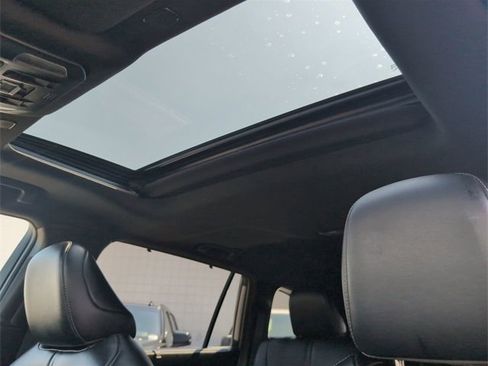 Used 2023 Toyota Highlander XSE image 18