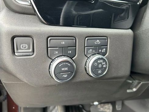 Used 2024 GMC Sierra 2500 SLE w/ SLE Convenience Package image 19