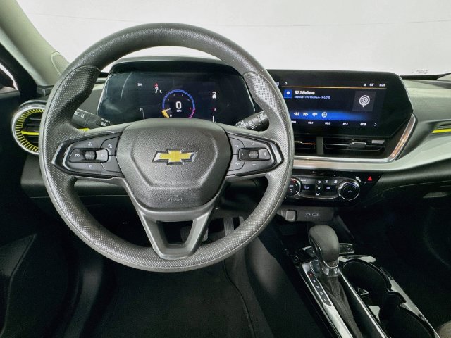 Used 2024 Chevrolet Trax LT FWD image 10