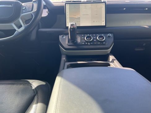 Used 2022 Land Rover Defender 110 X-Dynamic HSE image 13