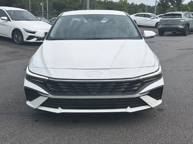 New 2026 Hyundai Elantra Hybrid FWD image 2
