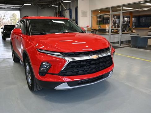 Used 2023 Chevrolet Blazer LT w/ Convenience Package image 3