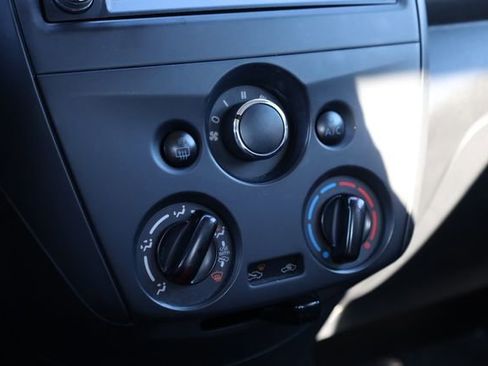 Used 2019 Nissan Versa S Plus image 18