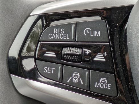 Used 2025 BMW i4 xDrive40i image 29