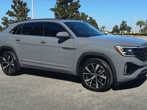 New 2025 Volkswagen Atlas Cross Sport SEL Premium R-Line image 2