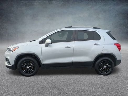 Certified 2019 Chevrolet Trax LT w/ LT Convenience Package image 6