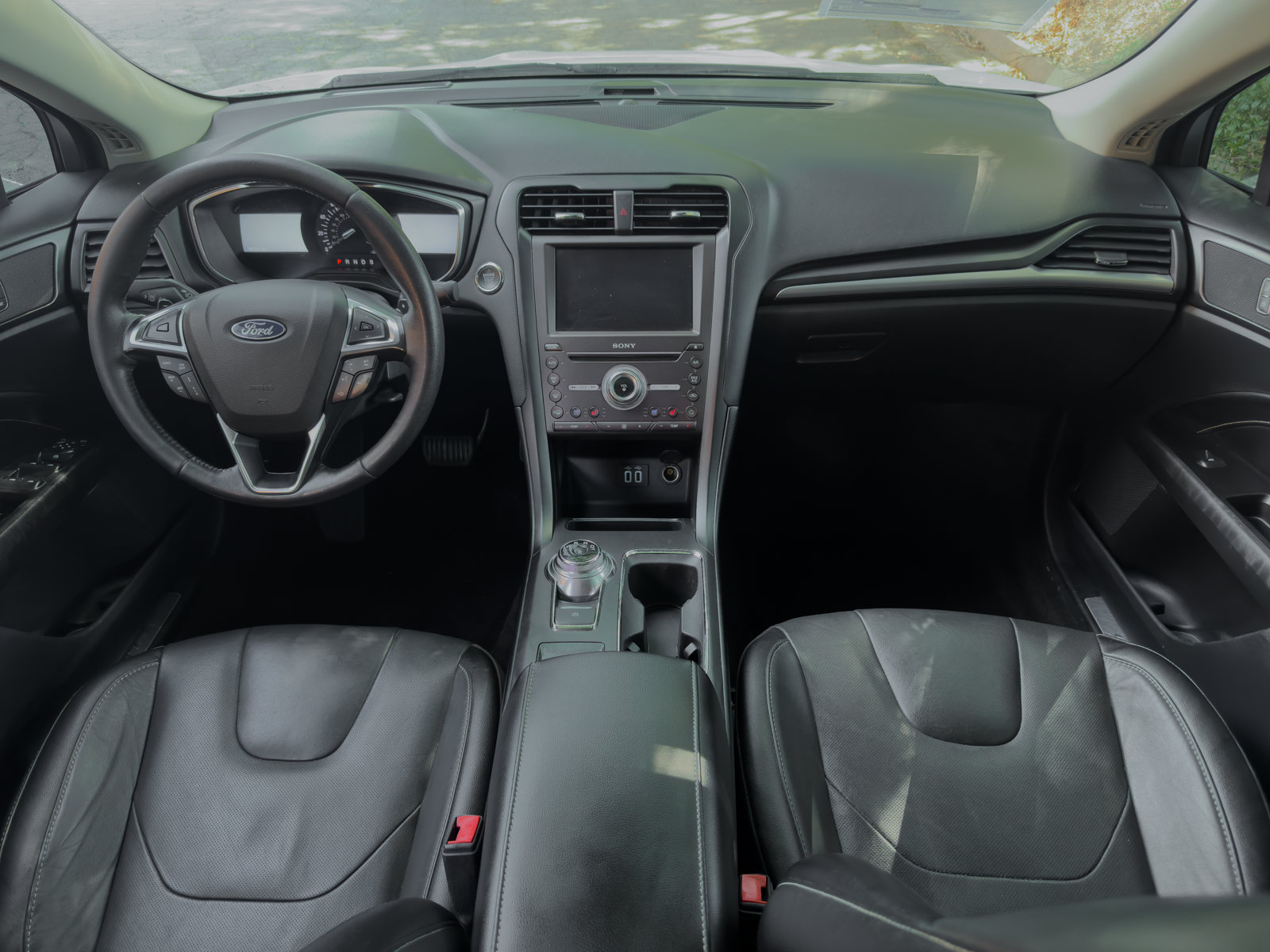 Used 2020 Ford Fusion Titanium FWD image 5
