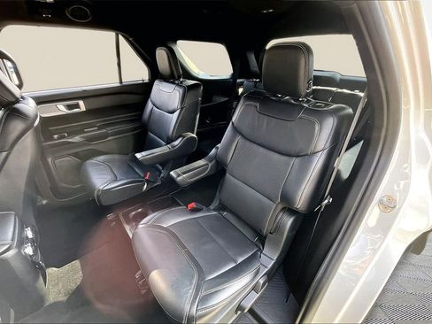 Used 2020 Ford Explorer ST w/ ST Street Pack image 16