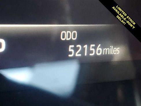 Used 2023 Toyota Highlander LE FWD image 9