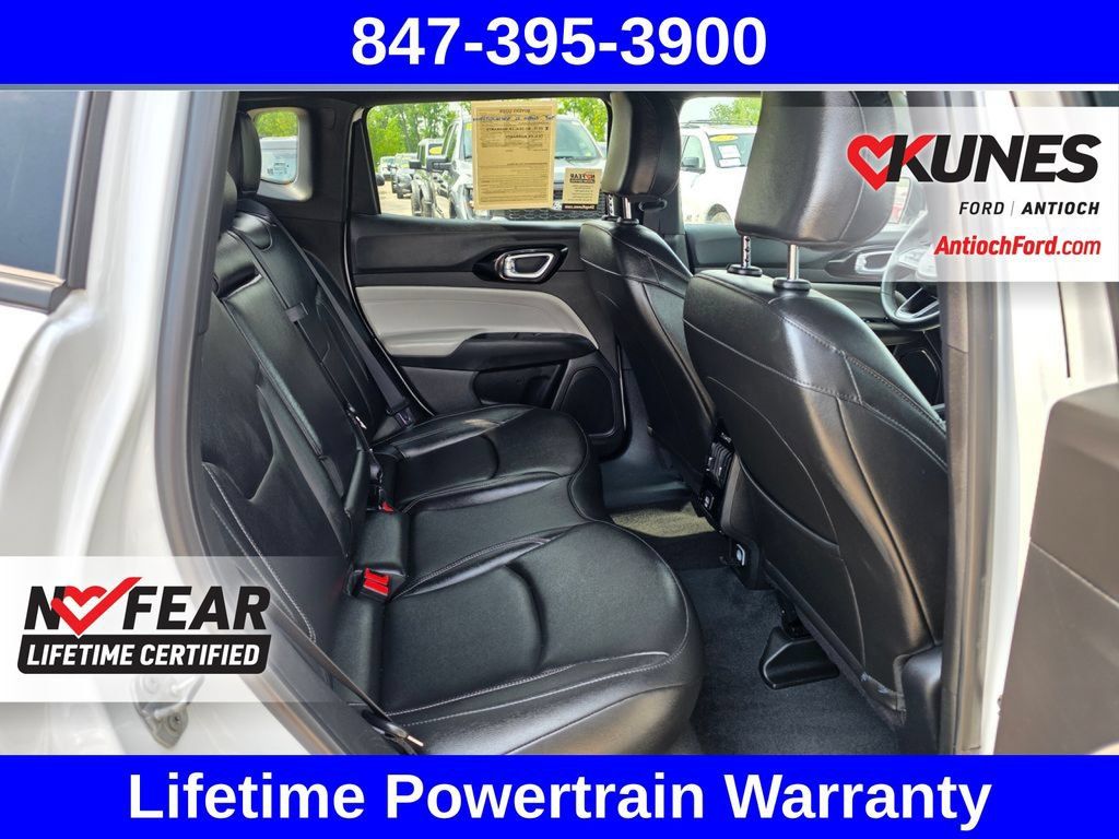 Used 2025 Jeep Compass Limited AWD/4WD image 35