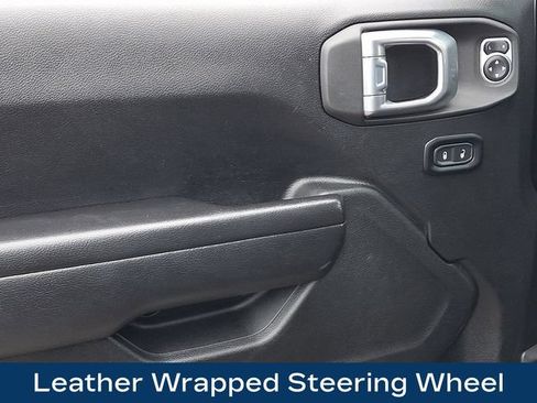 Used 2021 Jeep Gladiator Sport AWD/4WD image 22