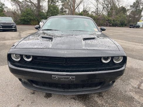 Used 2020 Dodge Challenger SXT w/ Plus Package image 2