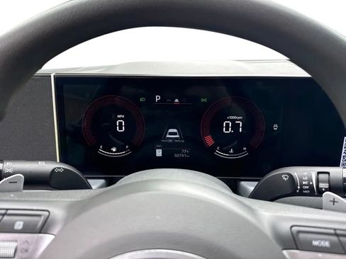 Used 2025 Hyundai Sonata SEL FWD image 16