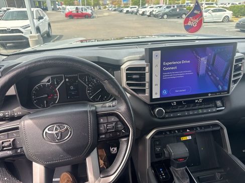 Used 2022 Toyota Tundra Limited w/ TRD Off-Road Package image 7