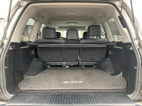 Used 2020 Lexus LX 570 4WD w/ Luxury Package image 34