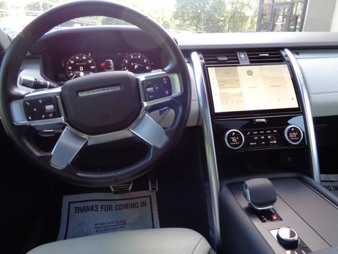 Used 2021 Land Rover Discovery S R-Dynamic AWD/4WD image 10