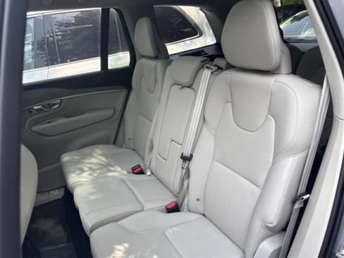 Used 2025 Volvo XC90 T8 Plus w/ Protection Package Premier AWD/4WD image 4