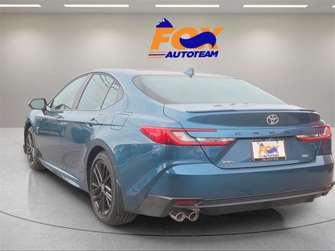 New 2026 Toyota Camry SE image 3