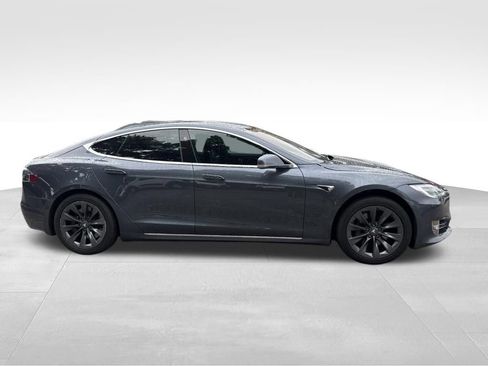 Used 2020 Tesla Model S Long Range Plus AWD/4WD image 9