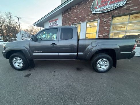 Used 2013 Toyota Tacoma 4x4 Access Cab V6 image 8