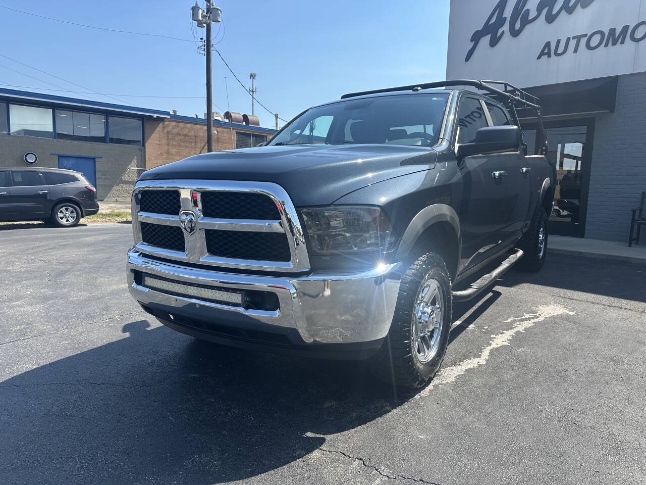 Used 2014 RAM 2500 SLT AWD/4WD image 2