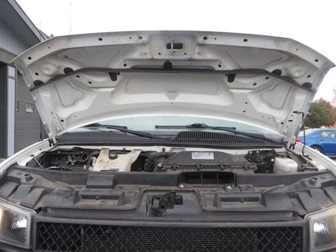 Used 2021 Chevrolet Express 2500 Extended w/ Driver Convenience Package image 9